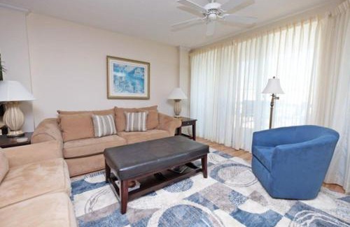 Litchfield by the Sea House | Whitney Parish Retreat Beachfront Bliss
