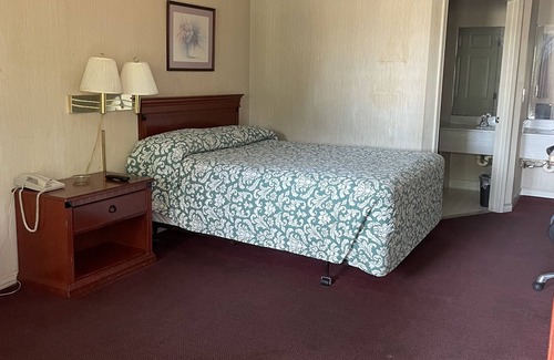 Loganville Hotel | Whits Inn