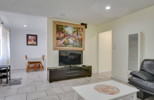 Whittier House | Whittier Duplex Unit Near Beaches & Hiking!