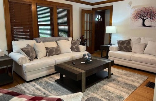 North Greece House | Whole house - Fenced Yard - New Inside