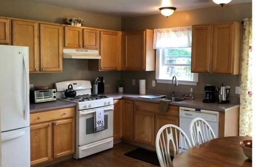 Schroon Lake House | Whole house in Schroon Lake: Walk to lake and town!