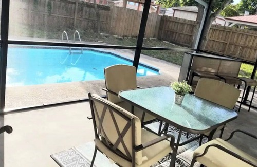 West Palm Beach House | Whole House+Renovated+Pool+Lanai+BBQ+Close to All