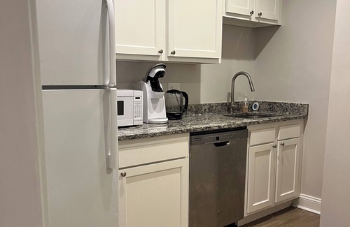 North Charleston Apartment | Whole Place 6 Bedroom 4 Bath - Sleeps 16 - 10m airport chs - D