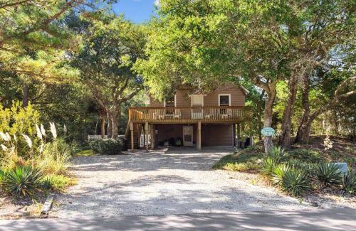 Emerald Isle House | Why Knot Getaway. Emerald Isle Oasis