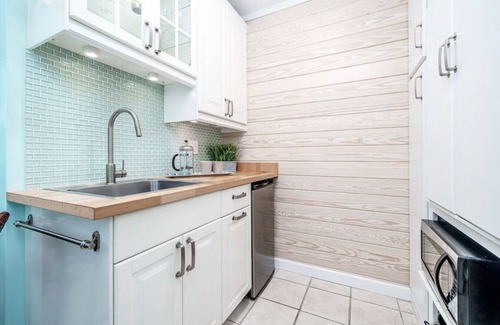 Morehead City Condo | Why Knot Getaway…Rooftop with WaterView! Unit E