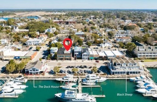 Morehead City House | Why Knot Getaway…Rooftop with WaterView! Unit E