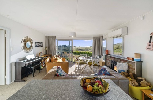 Waitarere Beach House | Wicks Whanau - Waitarere Beach Holiday Home