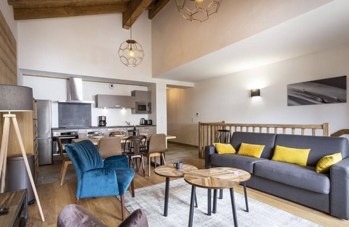Plagne 1800 Apartment | Wifi, 100m from ski slopes, view mountain, balcony, parking, tv, ski locker, 51m², La Plagne