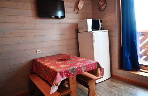 Vallandry Apartment | Wifi, 50m from ski slopes, Ground floor, balcony, tv, ski locker, 40m², Peisey-Vallandry