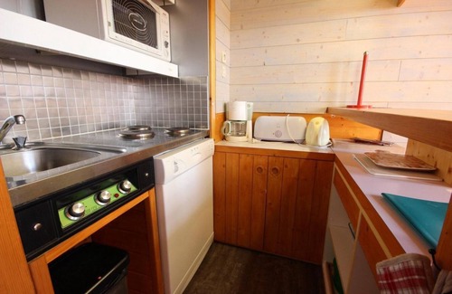 Vallandry Apartment | Wifi, 50m from ski slopes, Ground floor, balcony, tv, ski locker, 40m², Peisey-Vallandry