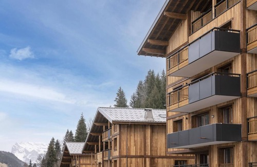 Les Contamines-Montjoie Apartment | Wifi, fitness, swimming pool, sauna, hammam, balcony, parking, tv, ski locker, 54m²