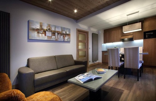 Arc-2000 Apartment | Wifi, ski-in/ski-out & foot of the slopes, fitness, swimming pool, sauna, hammam, balcony, tv
