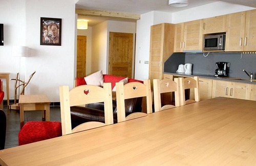Les Almes Apartment | Wifi, ski-in/ski-out & foot of the slopes, 4th floor, balcony, tv, ski locker, 92m², Tignes