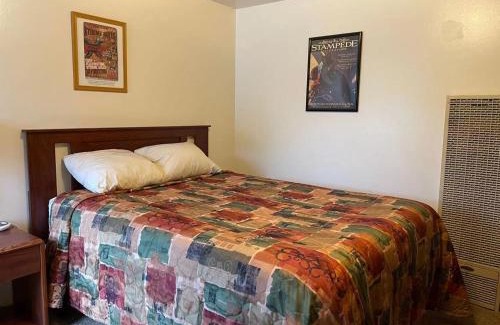 Cody Hotel | Wigwam Motel