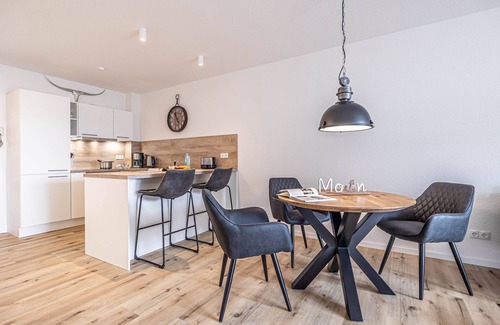 Schleswig Apartment | Wiking-koje 4 - Aufzug, Fußbodenheizung, Dusche, Balkon