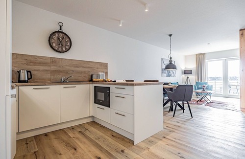 Schleswig Apartment | Wiking-koje 4 - Aufzug, Fußbodenheizung, Dusche, Balkon