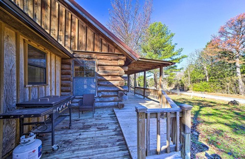 Wilburton Cabin | Wilburton Cabin w/Fire Pit, Mountain Views!