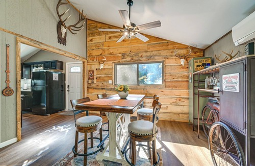 The Woods Cabin | 'Wild Creek Cabin' in Hedgesville: Dogs Welcome!