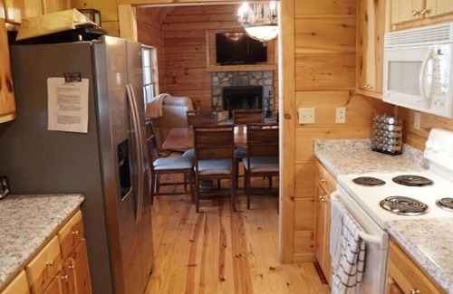 Settlers Ridge House | Wild Peace Secluded Cabin, Fireplace, Fire Pit