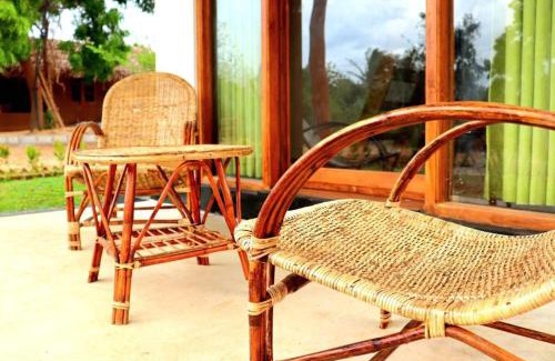 Lahugala Resort | Wild Waves Kumana Safari & Surf Resort Hotel - Panama Near Arugam Bay