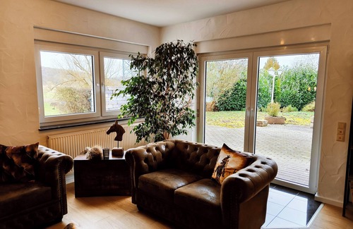 Katzweiler Apartment | Wild Western Apartment- TLA in a quiet location by the river
