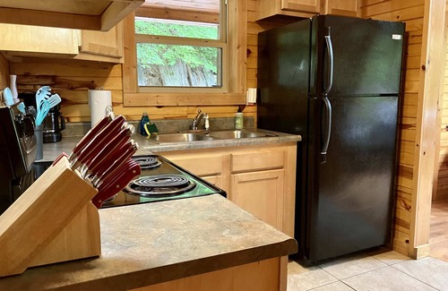 Stanton Cabin | Wildcat Cabin | RRG | Hot tub