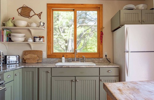 Claryville Cabin | Wildcat Mountain Cabin - Private, Views w/Hot Tub