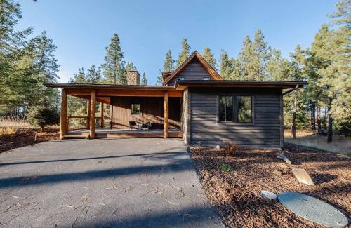 Eureka House | Wilderness Club Cabin - Sleeps 7