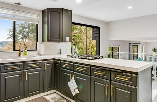 Gig Harbor House | Wilderness retreat near the water with a large deck, hot tub, firepit, W/D, & AC