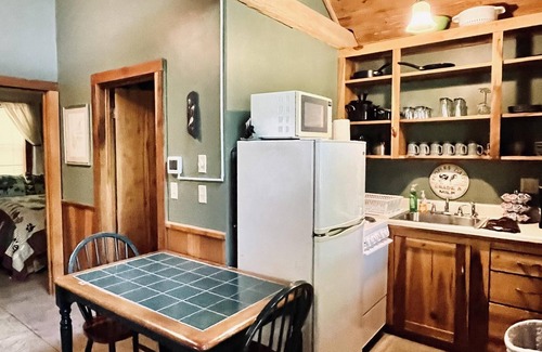 Cadiz Cabin | Wilderness Retreat