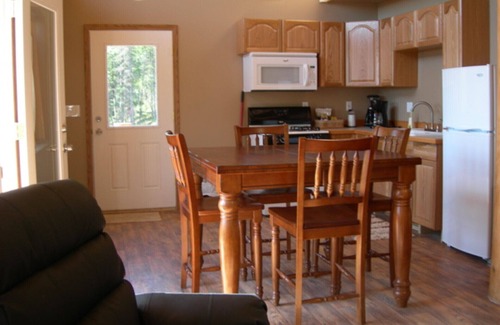 Soldotna Ski Chalet | Wilderness setting yet only minutes from Soldotna Alaska and Kenai River
