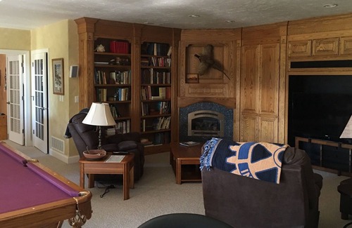 Hamilton House | Wildlife Habitat on 32 Acres in Western Montana