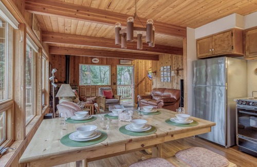 Cloverdale House | Wildlife, Views, Secluded Rustic Beauty in this Roomy Cabin Near Pacific City!