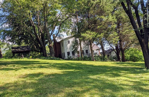 Afton House | WildManDan 1870 Farmhouse with Brewery onsite in Old Cola Barn w Game Room