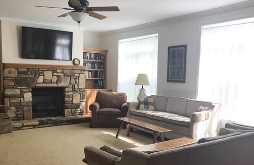 Lake Toxaway House | Wildwood Lodge