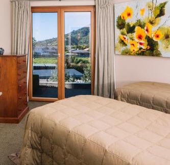 Waikawa Bay Apartment | Wilkes Way Villa