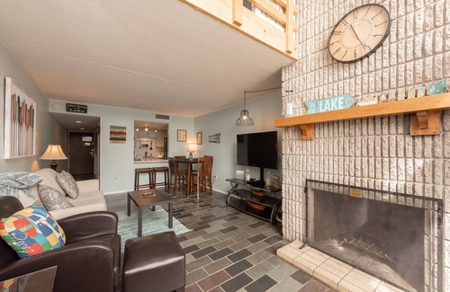 Thayerville Condo | Will O' The Wisp 306C: Unique Lakefront One Bedroom Condo with Great Fireplace &