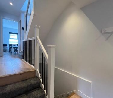 Kensal Green Apartment | Willesden Green Penthouse