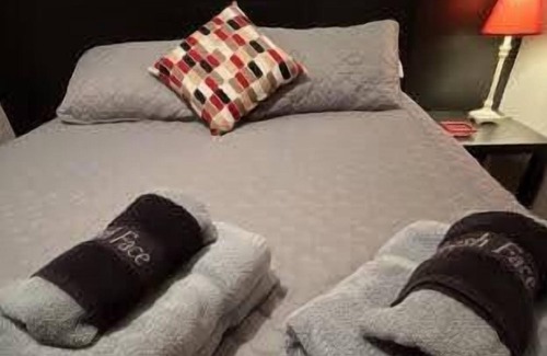 Vollintine-Evergreen Apartment | Willett 3 Adorable studio