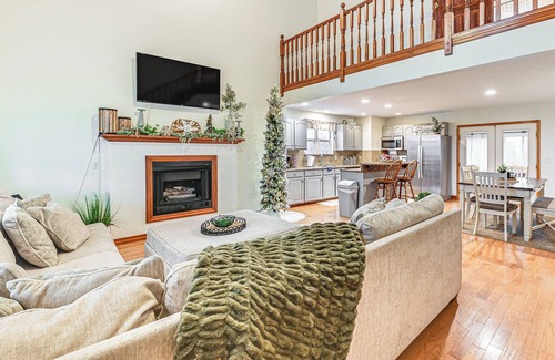 Williamstown House | Williamstown Gem w/Private Pool & Hot Tub!
