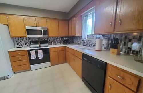 North Central Omaha House | Willit. Stylish pet friendly home. No pet fee