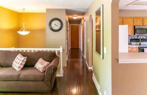 North Central Omaha House | Willit. Stylish pet friendly home. No pet fee