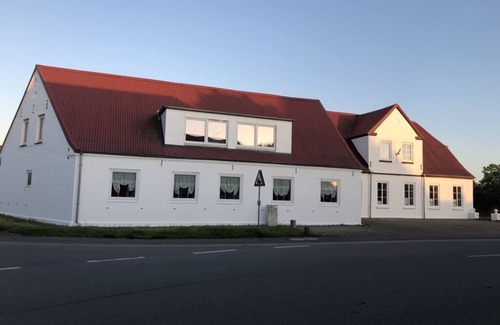 Klanxbuell Apartment | Willkommen in Unserer 36 m² Ferienwohnung Direkt am Bahnhof
