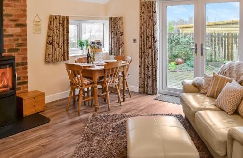 Morpeth House | Willow Cottage