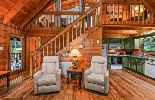 Townsend Cabin | Willow Creek (2-Bedroom Cabin) - Pets Allowed by RedAwning