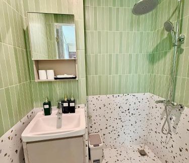 Hang Dao Hotel | Willow Hanoi Old Quarter