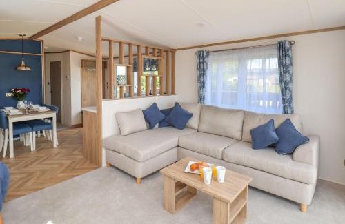 Briggswath House | Willow Lodge