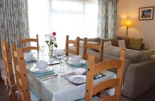 Nettlestone House | Willow-Oak
