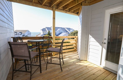 Southern Shores Condo | Willows House - Dog-friendly Soundside 2 BR condo w/community pool and sound access