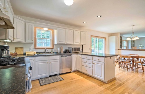 Wilmington House | Wilmington Home on 18 Acres ~ 9 Mi to Skiing!